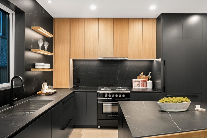 Photo 9 at 1 - 2764 W 14th Avenue, Kitsilano, Vancouver West