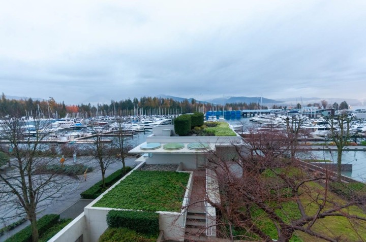 Photo 9 at 302 - 1777 Bayshore Drive, Coal Harbour, Vancouver West