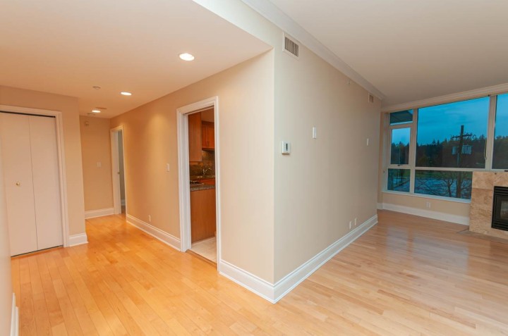 Photo 14 at 302 - 1777 Bayshore Drive, Coal Harbour, Vancouver West