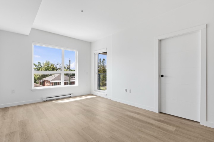 Photo 7 at 302 - 2268 E Broadway, Grandview Woodland, Vancouver East