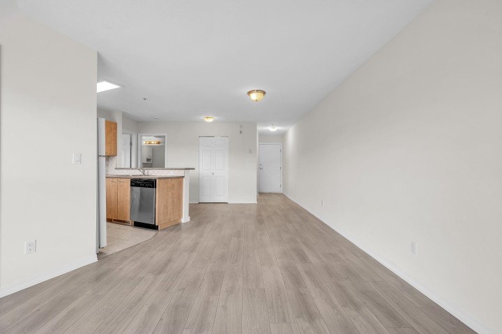 Photo 19 at 101 - 2973 Kingsway, Collingwood VE, Vancouver East