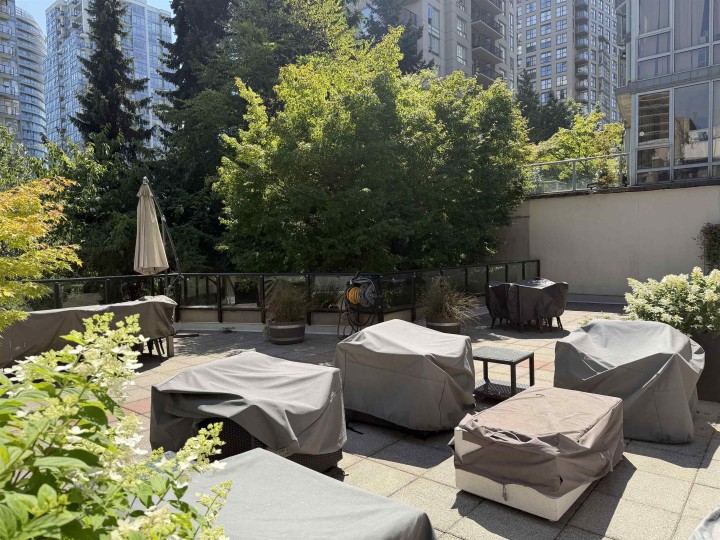 Photo 25 at 1003 - 930 Cambie Street, Yaletown, Vancouver West