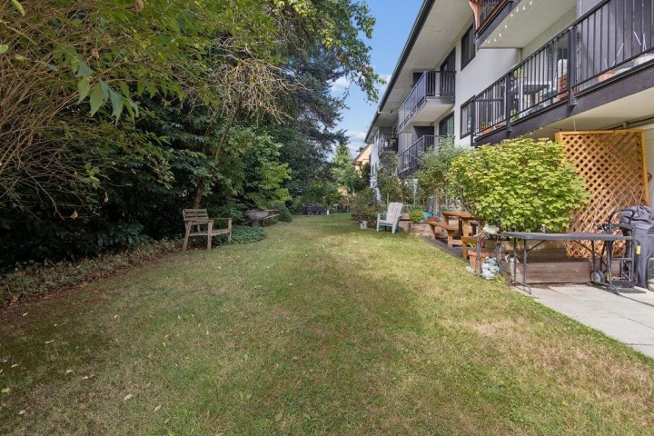 Photo 11 at 106 - 36 E 14th Avenue, Mount Pleasant VE, Vancouver East