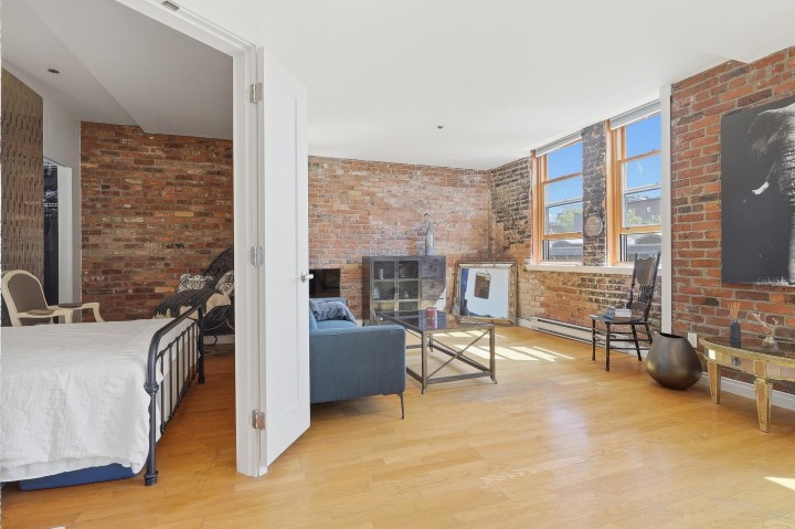 Photo 4 at 403 - 233 Abbott Street, Downtown VW, Vancouver West