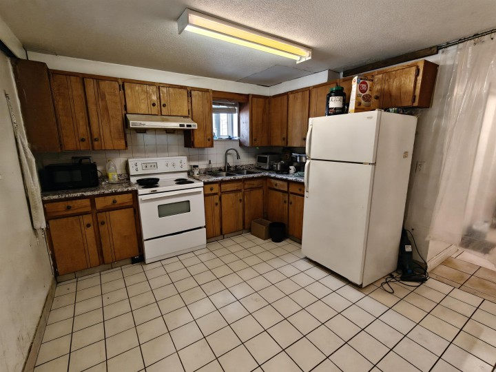 Photo 6 at 2503 E 27th Avenue, Collingwood VE, Vancouver East