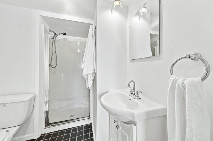Photo 30 at 2433 Mathers Avenue, Dundarave, West Vancouver