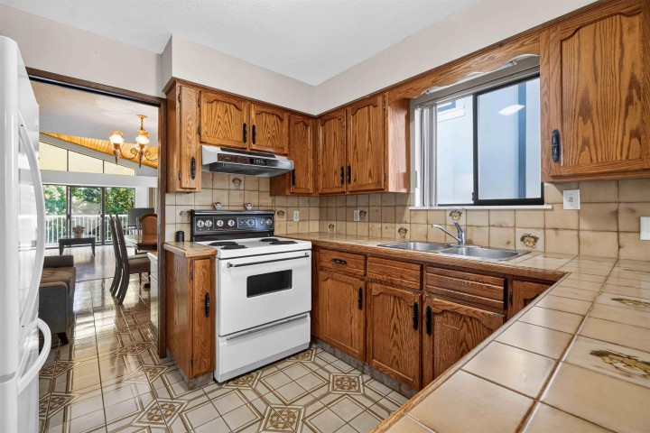 Photo 17 at 2739 E 8th Avenue, Renfrew VE, Vancouver East