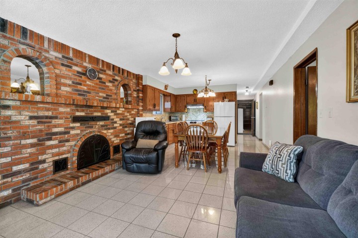 Photo 9 at 2739 E 8th Avenue, Renfrew VE, Vancouver East