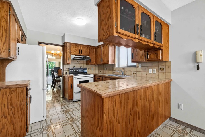 Photo 18 at 2739 E 8th Avenue, Renfrew VE, Vancouver East