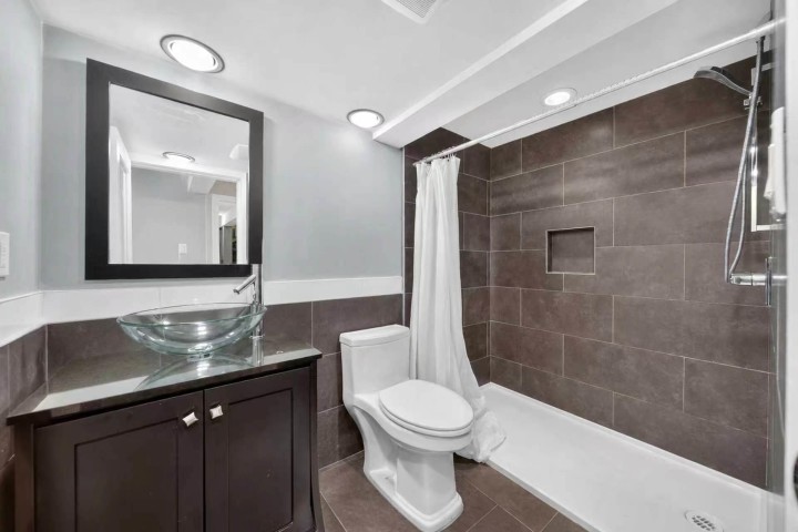 Photo 18 at 4327 W 12th Avenue, Point Grey, Vancouver West