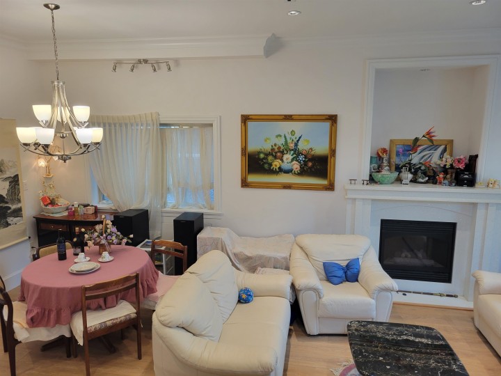 Photo 10 at 2962 Kitchener Street, Renfrew VE, Vancouver East