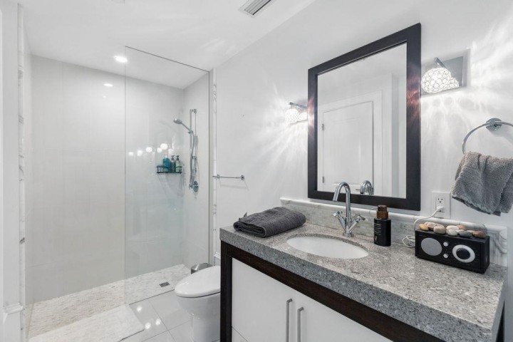 Photo 26 at 304 - 1102 Hornby Street, Downtown VW, Vancouver West
