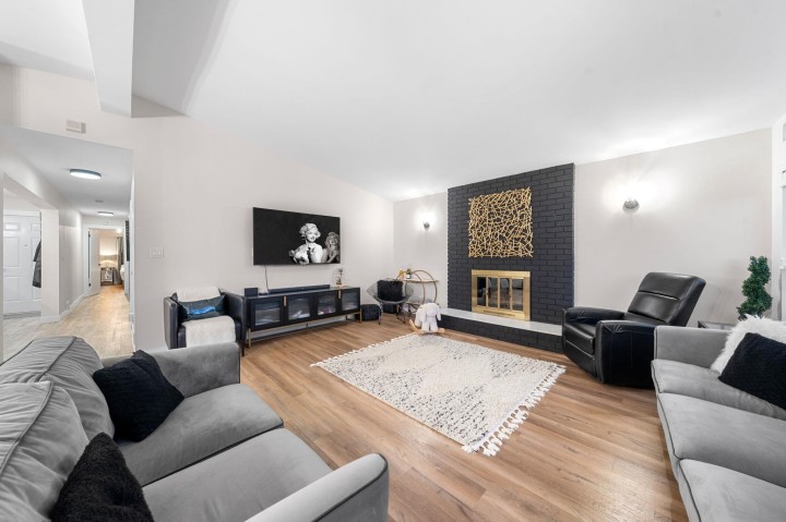 Photo 5 at 2131 Fraserview Drive, Fraserview VE, Vancouver East