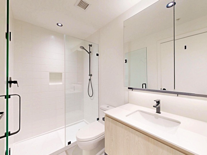 Photo 18 at 3930 Dumfries Street, Knight, Vancouver East