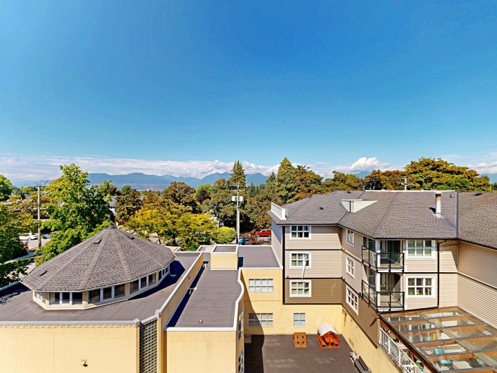 Photo 35 at 3930 Dumfries Street, Knight, Vancouver East