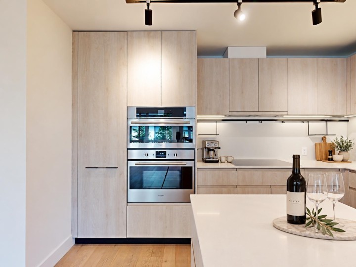 Photo 8 at 3930 Dumfries Street, Knight, Vancouver East