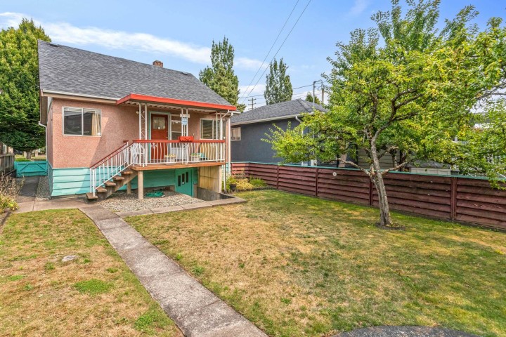Photo 17 at 3148 E 1st Avenue, Renfrew VE, Vancouver East