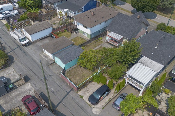 Photo 24 at 3148 E 1st Avenue, Renfrew VE, Vancouver East