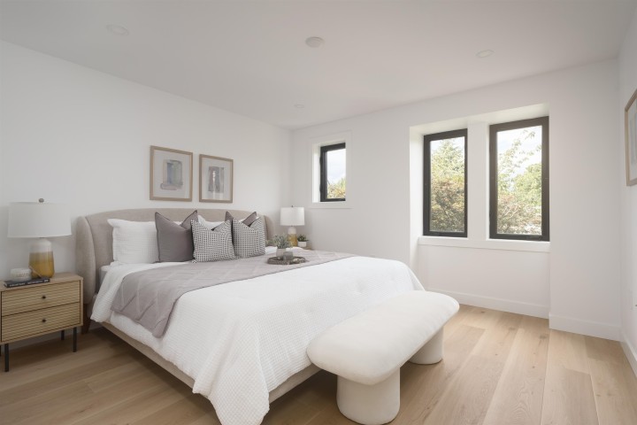 Photo 12 at 920 E 16th Avenue, Fraser VE, Vancouver East