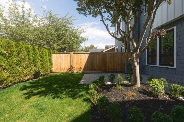 Photo 22 at 920 E 16th Avenue, Fraser VE, Vancouver East