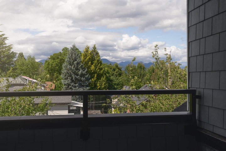 Photo 25 at 920 E 16th Avenue, Fraser VE, Vancouver East