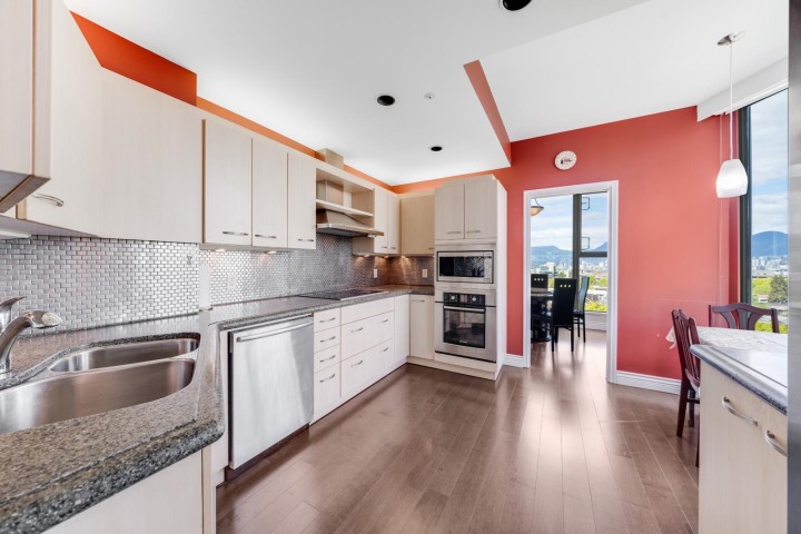 Photo 16 at 1000 - 1788 W 13th Avenue, Fairview VW, Vancouver West