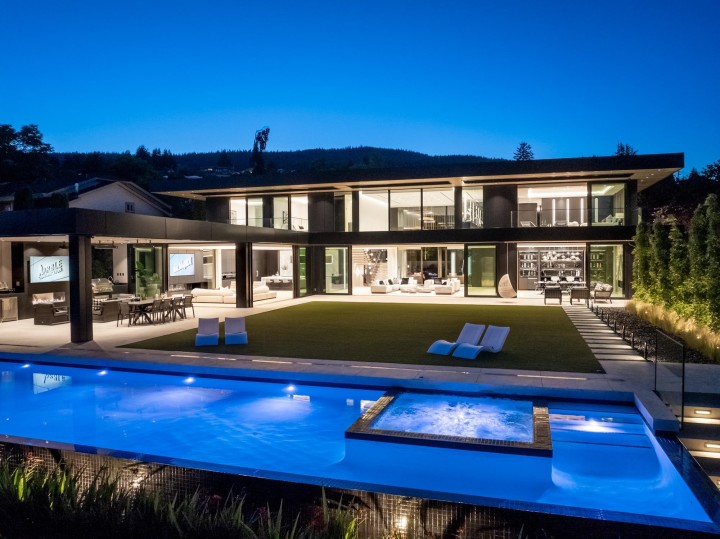 Photo 1 at 690 Knockmaroon Road, British Properties, West Vancouver