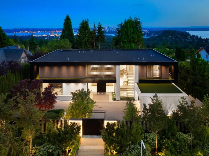 Photo 5 at 690 Knockmaroon Road, British Properties, West Vancouver