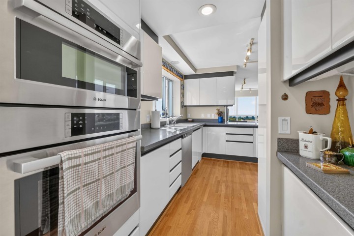 Photo 9 at 9 - 2128 W 43rd Avenue, Kerrisdale, Vancouver West