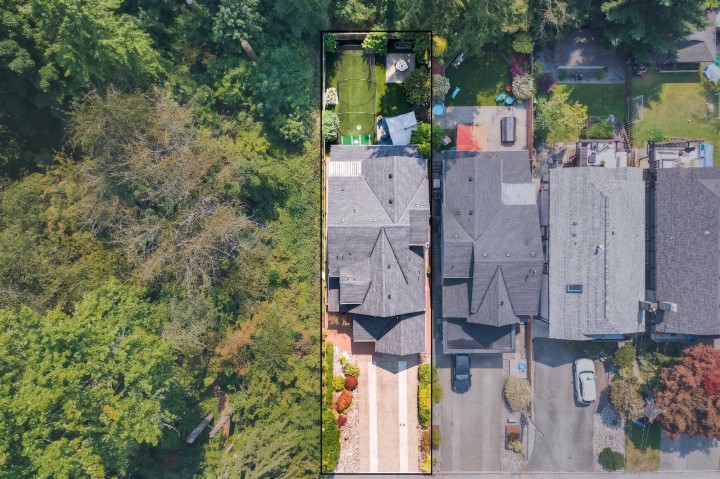 Photo 38 at 1585 Draycott Road, Lynn Valley, North Vancouver