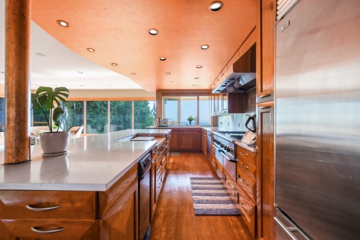 Photo 14 at 1626 Pinecrest Drive, Canterbury WV, West Vancouver