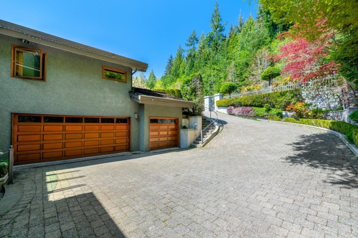 Photo 39 at 1626 Pinecrest Drive, Canterbury WV, West Vancouver