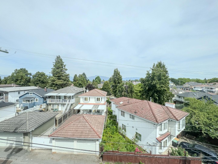 Photo 18 at 311 - 4893 Clarendon Street, Collingwood VE, Vancouver East