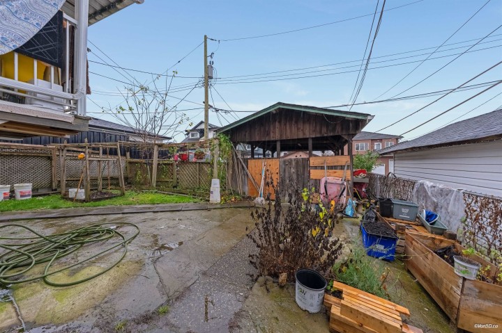 Photo 16 at 3342 Adanac Street, Renfrew VE, Vancouver East