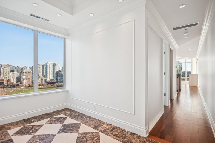 Photo 14 at 1903 - 1515 Homer Mews, Yaletown, Vancouver West