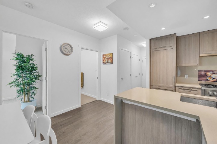 Photo 6 at 504 - 5598 Ormidale Street, Collingwood VE, Vancouver East