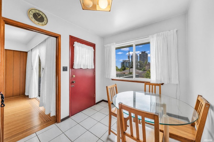 Photo 28 at 580 W 64th Avenue, Marpole, Vancouver West