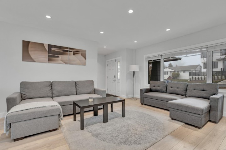 Photo 12 at 409 W 27th Street, Upper Lonsdale, North Vancouver