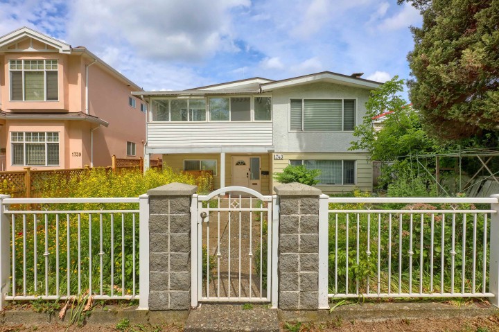 Photo 1 at 1743 E 49th Avenue, Killarney VE, Vancouver East