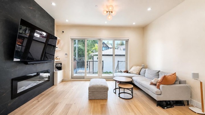 Photo 6 at 3214 W King Edward Avenue, MacKenzie Heights, Vancouver West