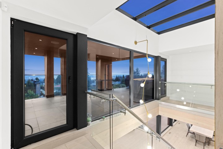 Photo 17 at 1035 Greenwood Place, British Properties, West Vancouver