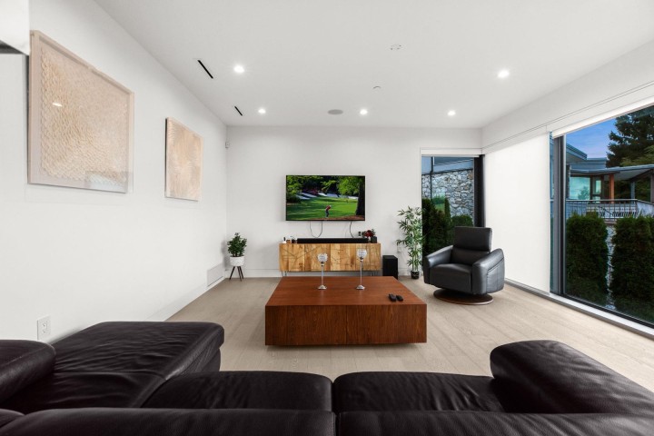 Photo 5 at 1035 Greenwood Place, British Properties, West Vancouver