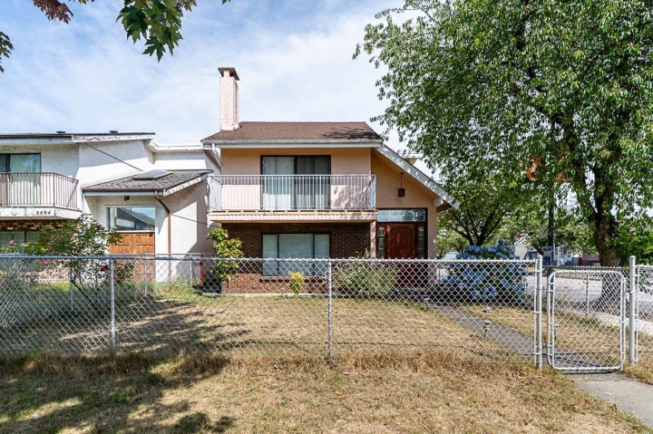 Photo 1 at 6496 Quebec Street, Main, Vancouver East
