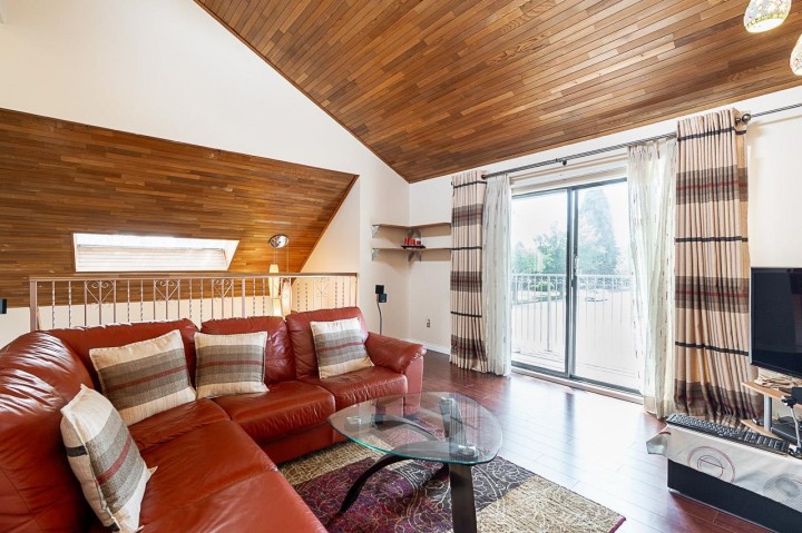 Photo 10 at 6496 Quebec Street, Main, Vancouver East