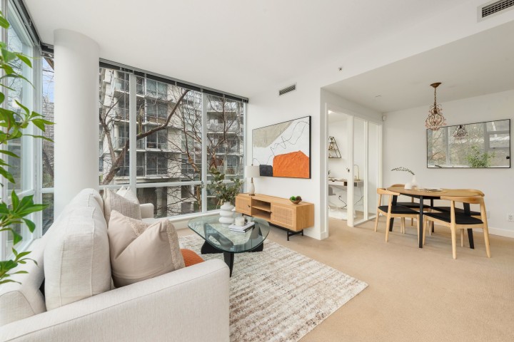 Photo 3 at 605 - 633 Kinghorne Mews, Yaletown, Vancouver West