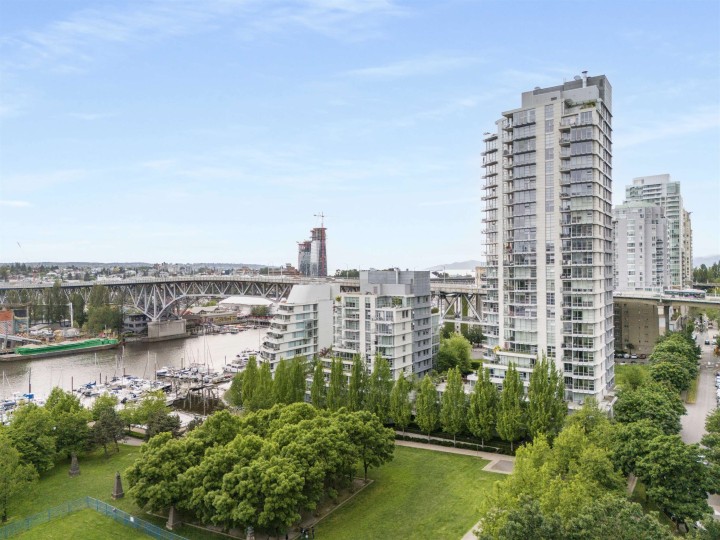 Photo 32 at 605 - 633 Kinghorne Mews, Yaletown, Vancouver West