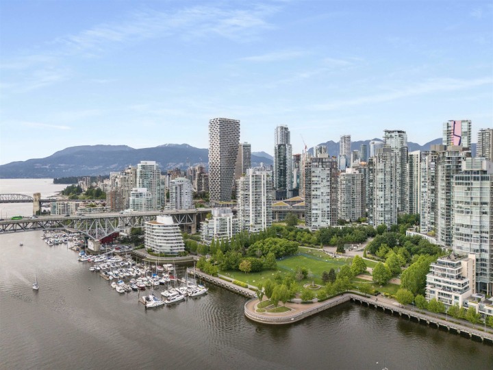 Photo 34 at 605 - 633 Kinghorne Mews, Yaletown, Vancouver West