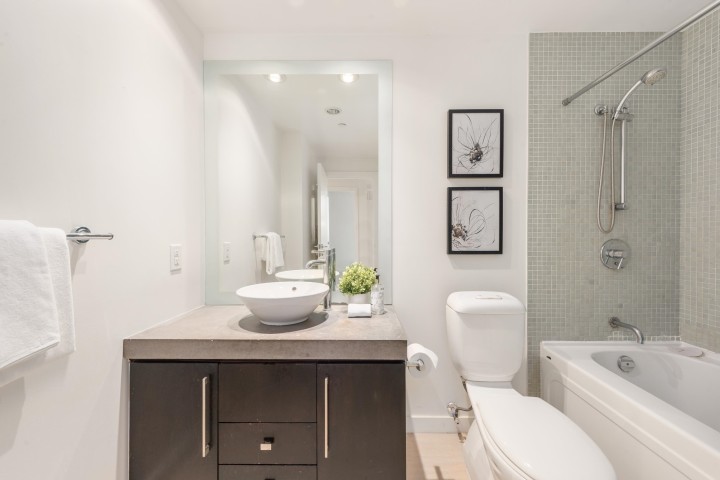 Photo 18 at 605 - 633 Kinghorne Mews, Yaletown, Vancouver West