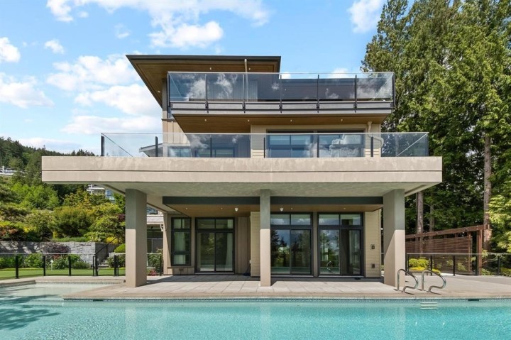 Photo 3 at 2972 Burfield Place, Cypress Park Estates, West Vancouver