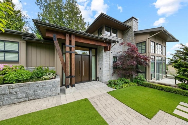 Photo 1 at 2972 Burfield Place, Cypress Park Estates, West Vancouver
